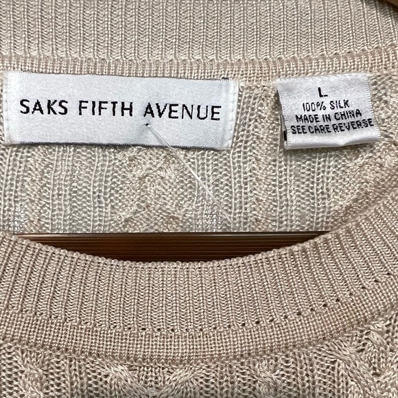 Saks Fifth avenue 100% silk sweater. - Picture 3 of 4